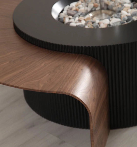 Calista Couchtisch mit Kamin-Detail in Walnuss