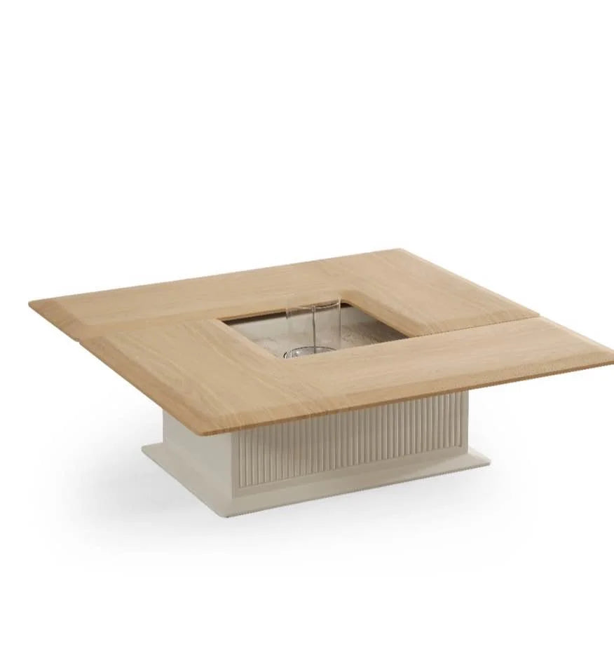 Event Couchtisch mit verstecktem Kamin-Detail
