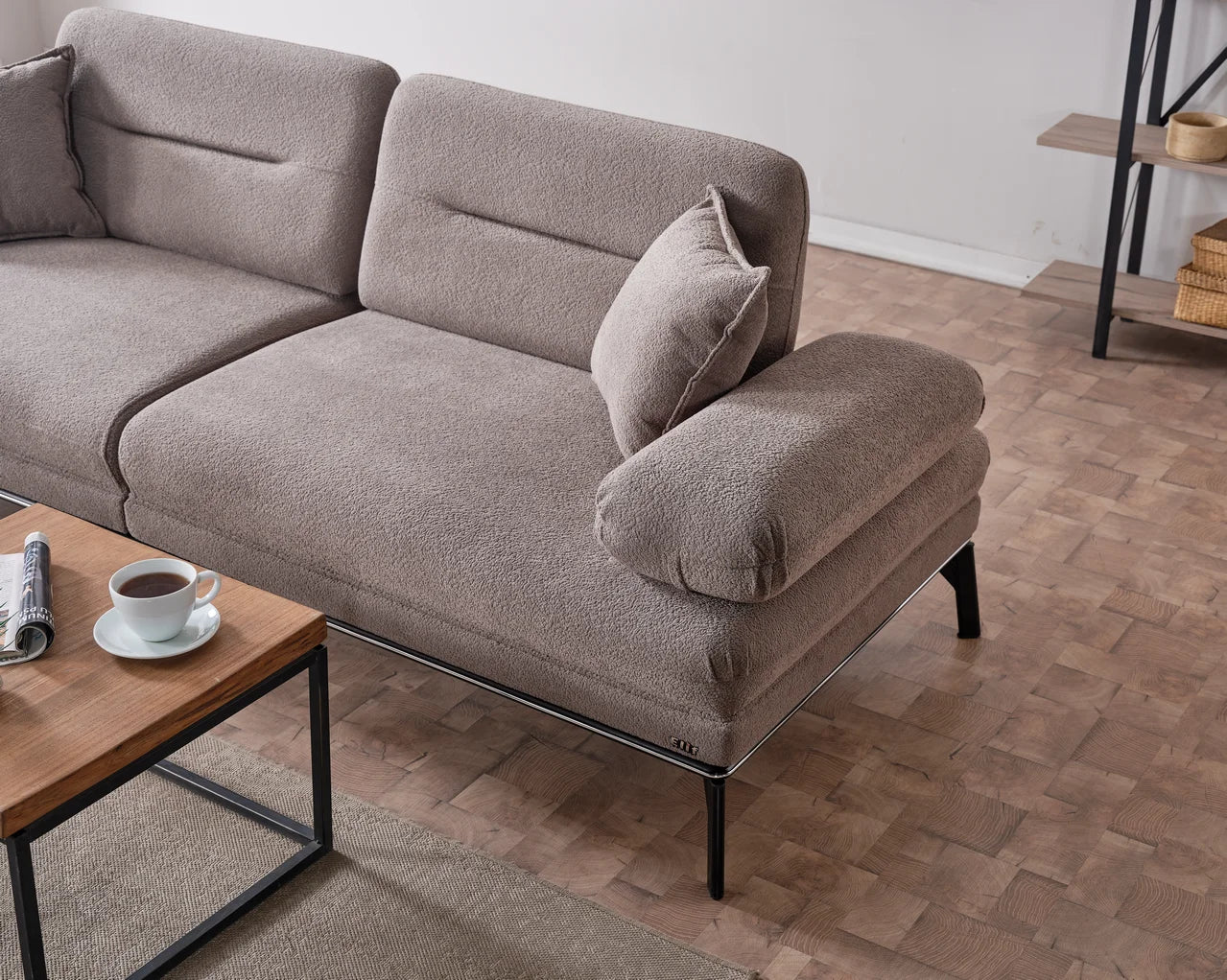 Drony Sofa Set